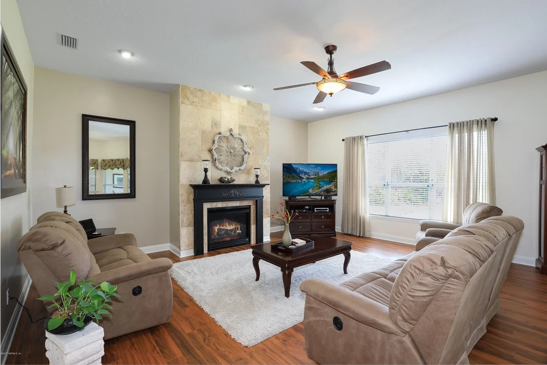 Photo of 628 BATTERSEA Drive
