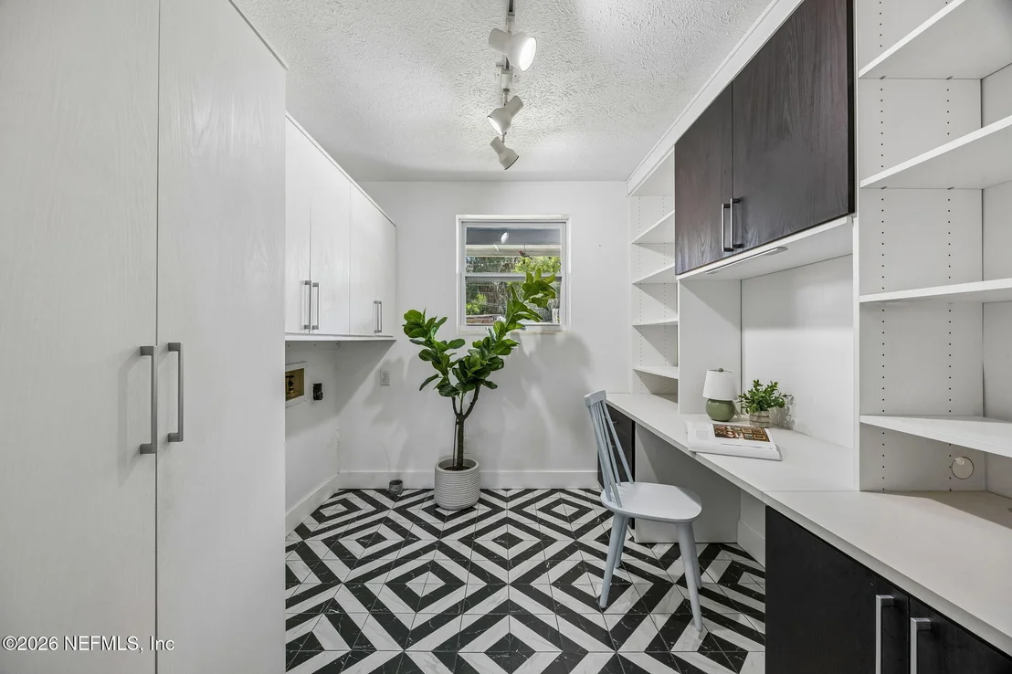 Photo of 5436 WATERSIDE Drive