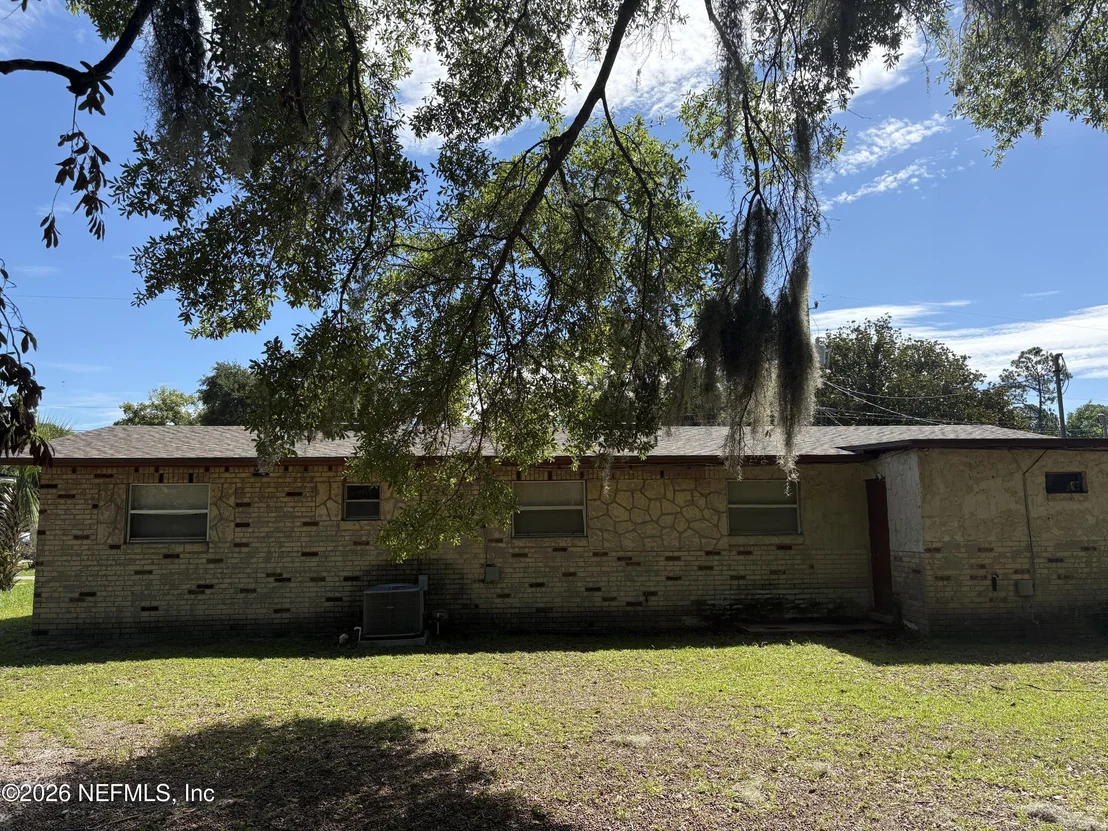Photo of 6912 CORDAY Road