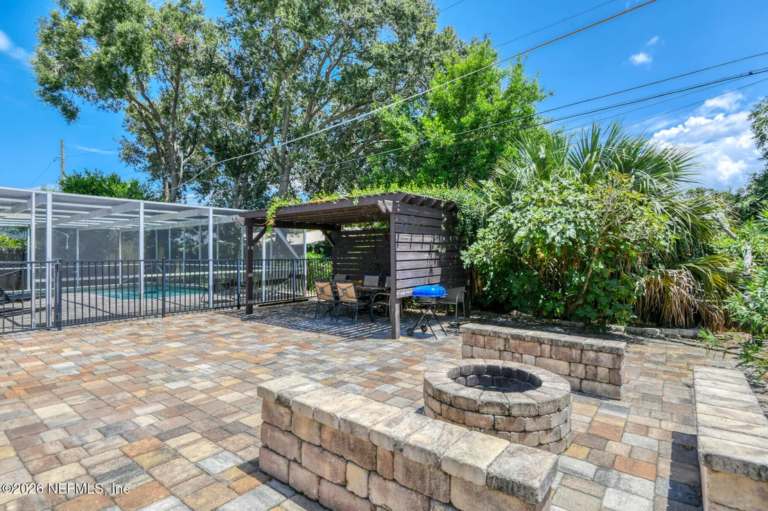 Photo of 15 SEA PARK Drive