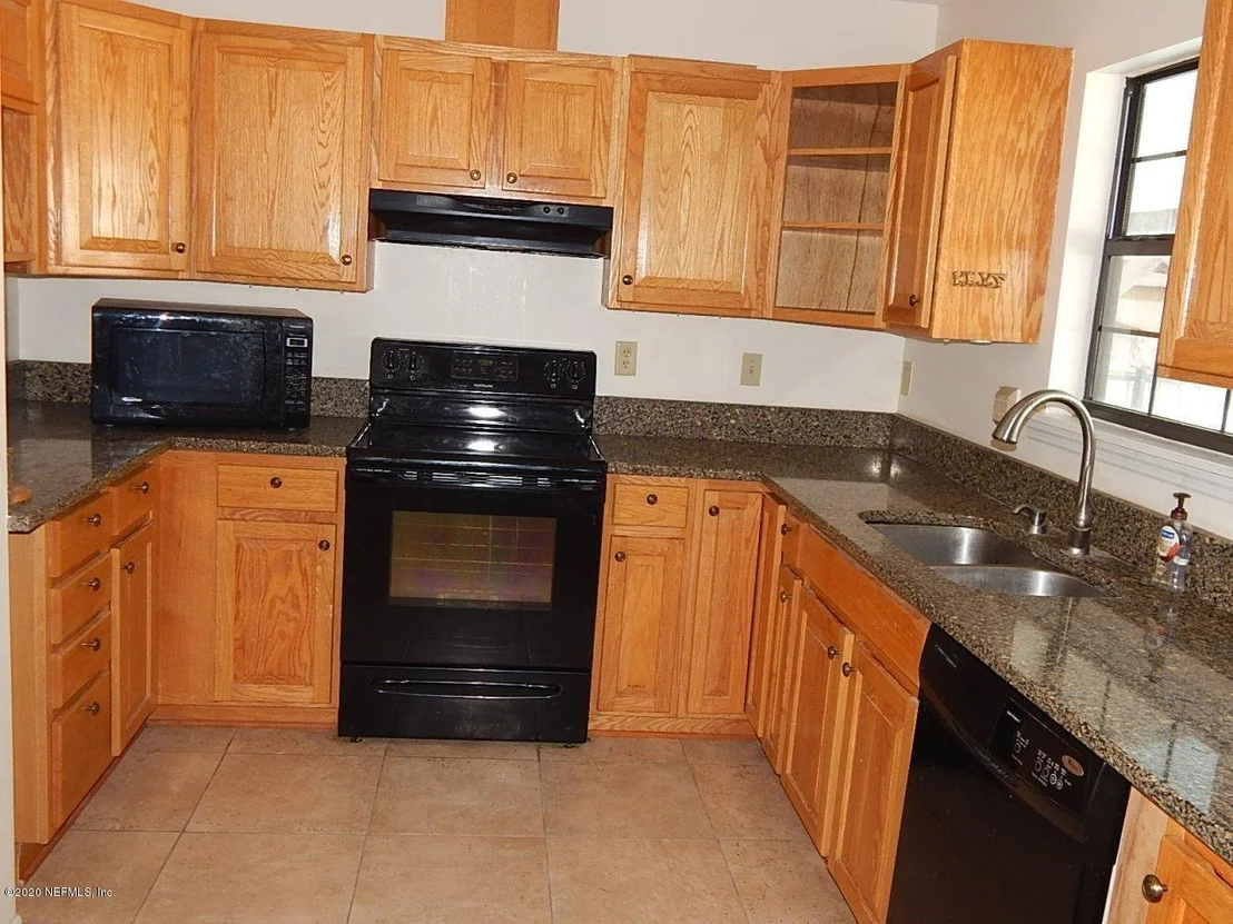 Photo of 6106 W 3RD Manor