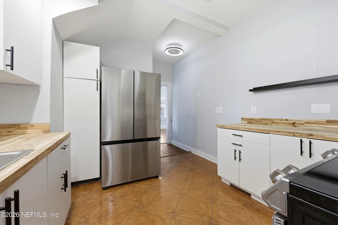Photo of 2667 POST Street