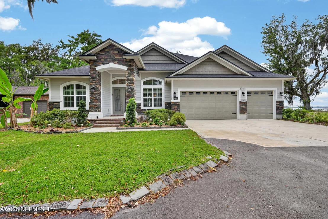 Photo of 10111 COUNTY ROAD 13 N