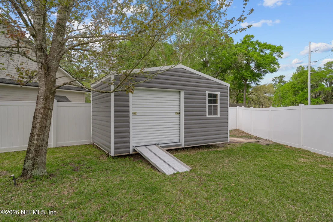 Photo of 4181 HAZELBROOK Lane