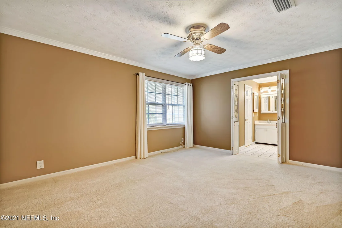 Photo of 11432 RIVER KNOLL Drive