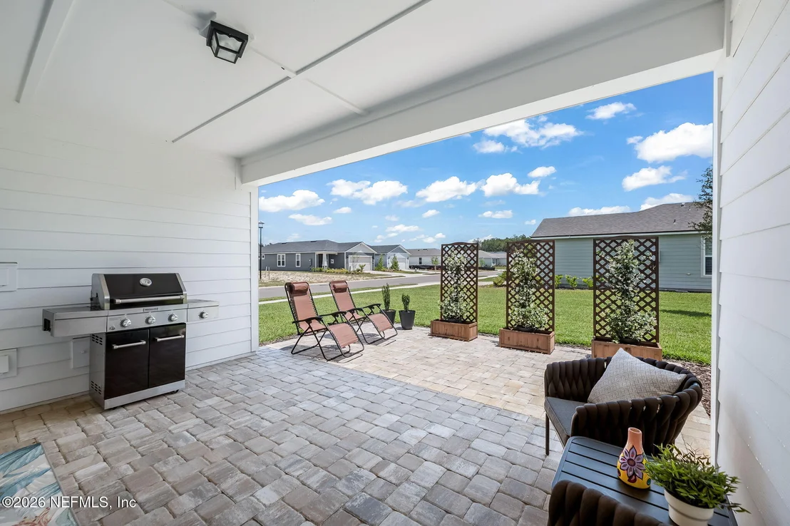 Photo of 212 ETHEREAL Square