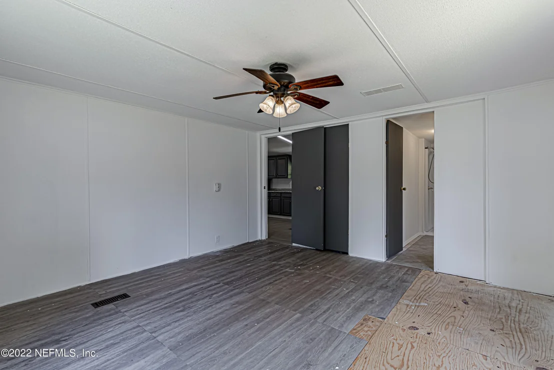Photo of 65 PEPPERMINT Avenue