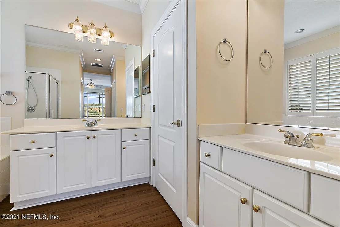 Photo of 292 Island Green Drive