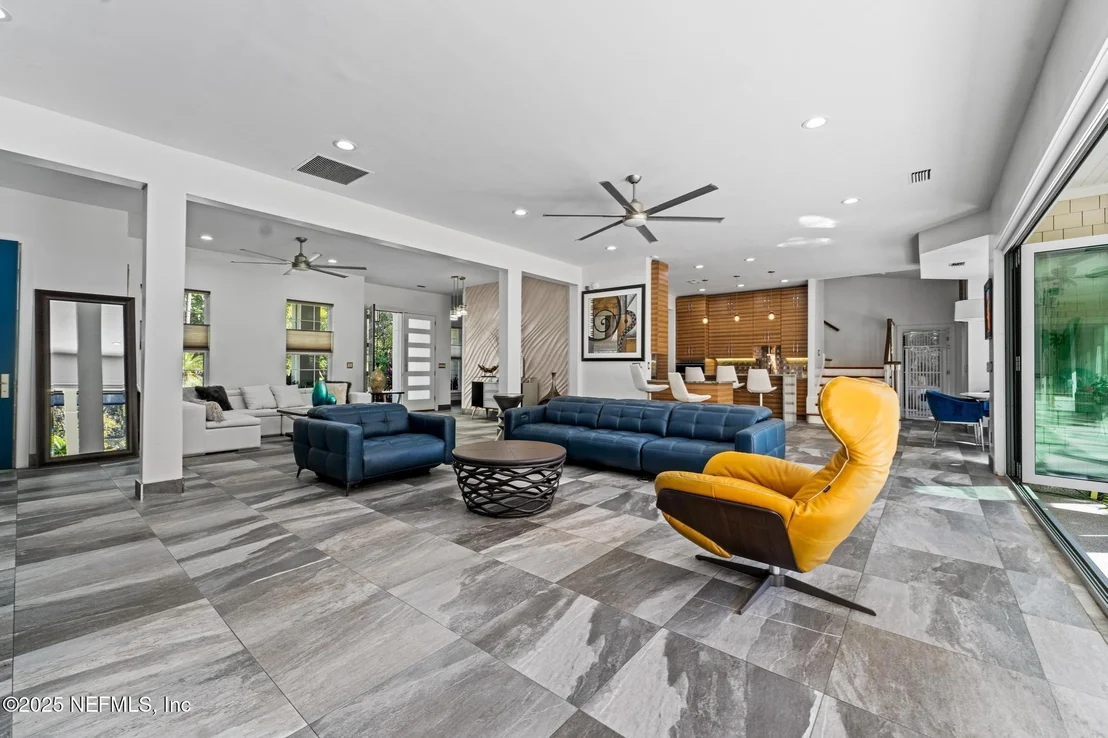 Photo of 3010 STARRATT Road