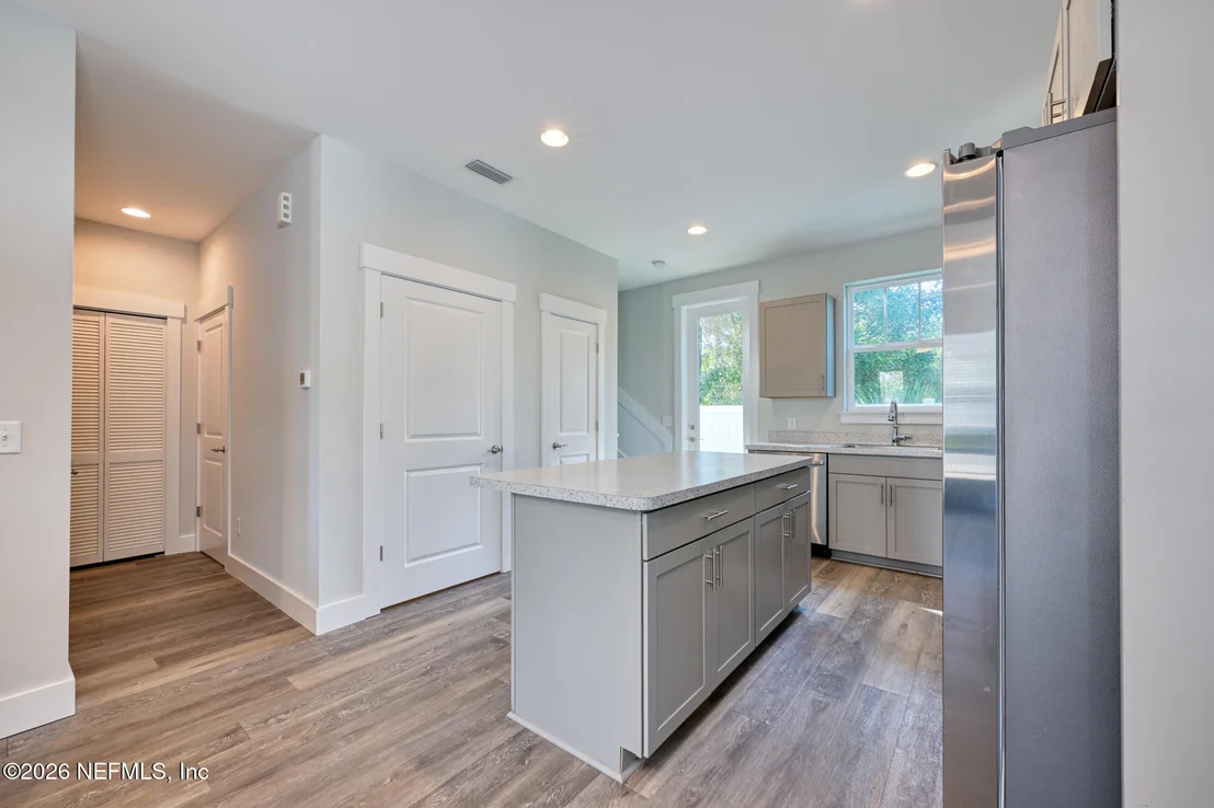 Photo of 135 DA VINCI Boulevard