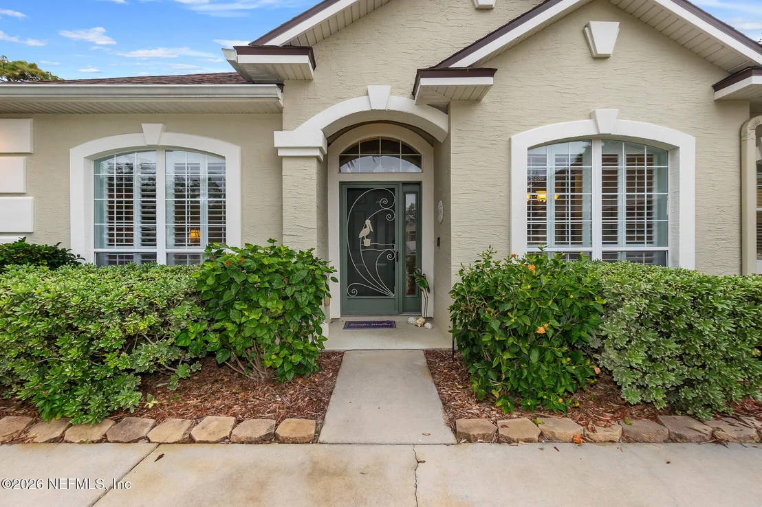 Photo of 376 VALVERDE Lane