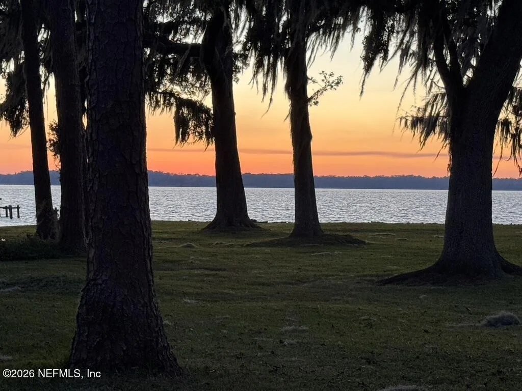 Photo of 8337 COLEE COVE Road
