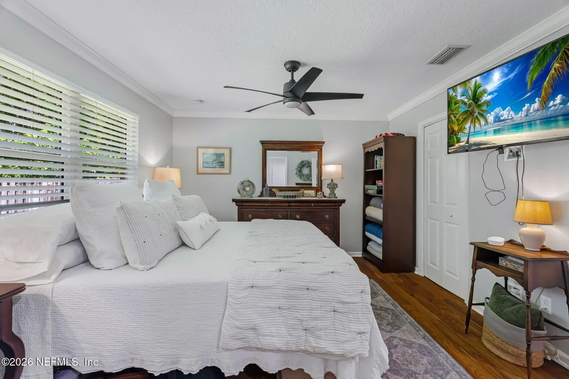 Photo of 8148 BLUE JAY Lane