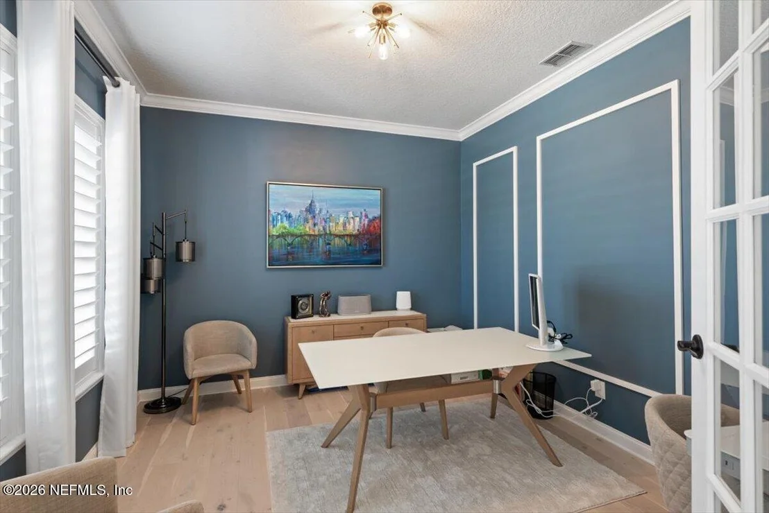 Photo of 844 EAGLE POINT Drive