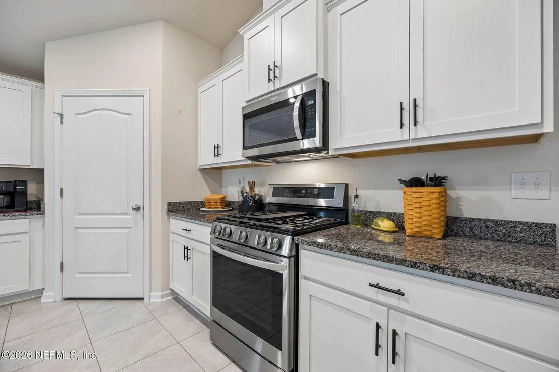 Photo of 86221 EXPRESS Court