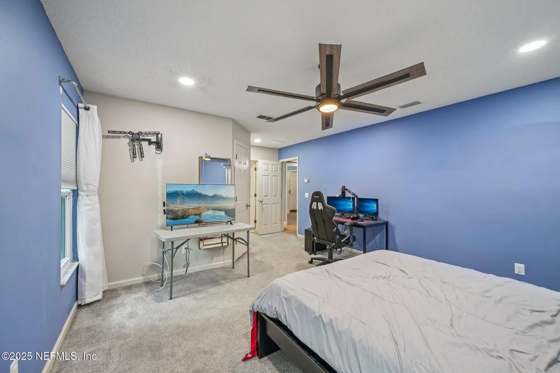 Photo of 12646 POINT PARK Drive