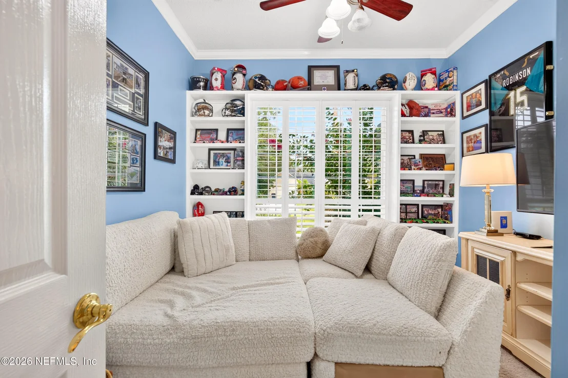 Photo of 1641 MARGARETS WALK Road