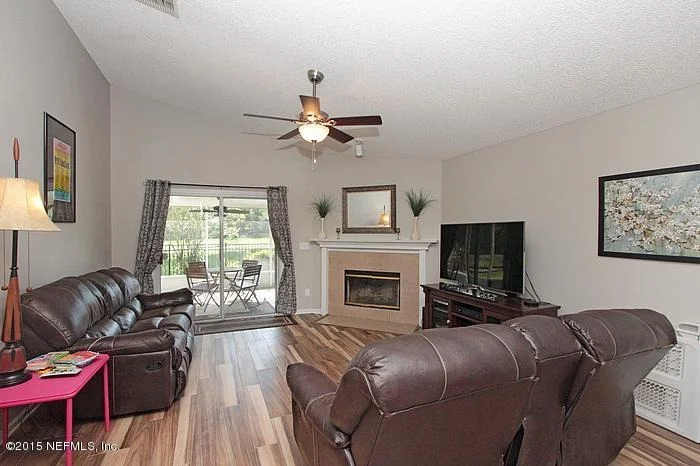 Photo of 928 N LILAC Loop