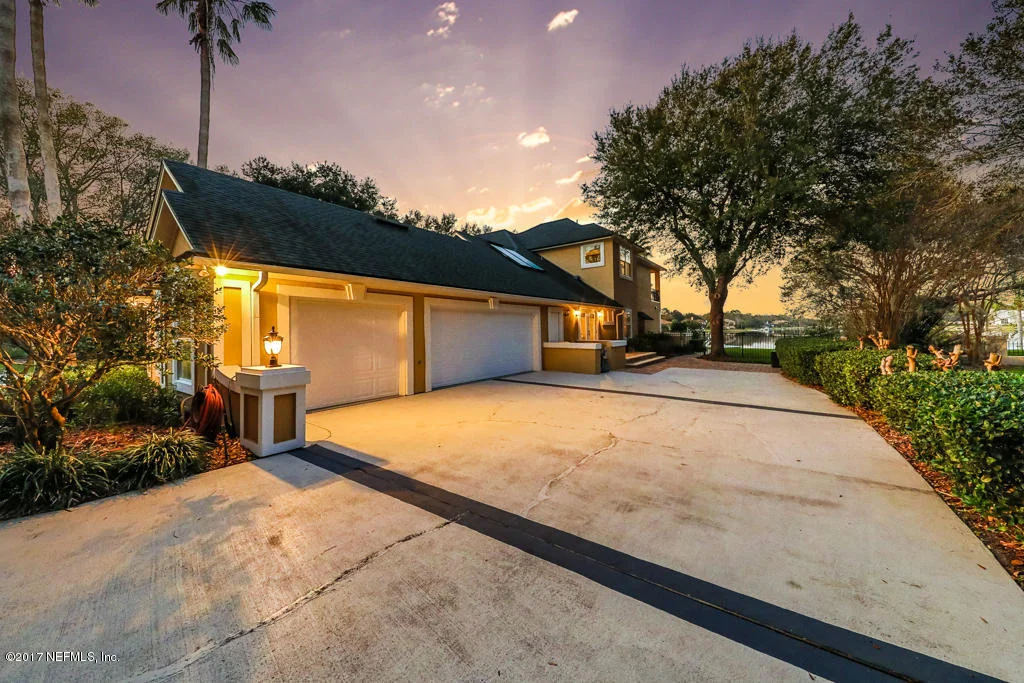 Photo of 13641 SHIPWATCH Drive