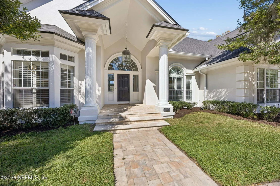 Photo of 285 LINKSIDE Circle