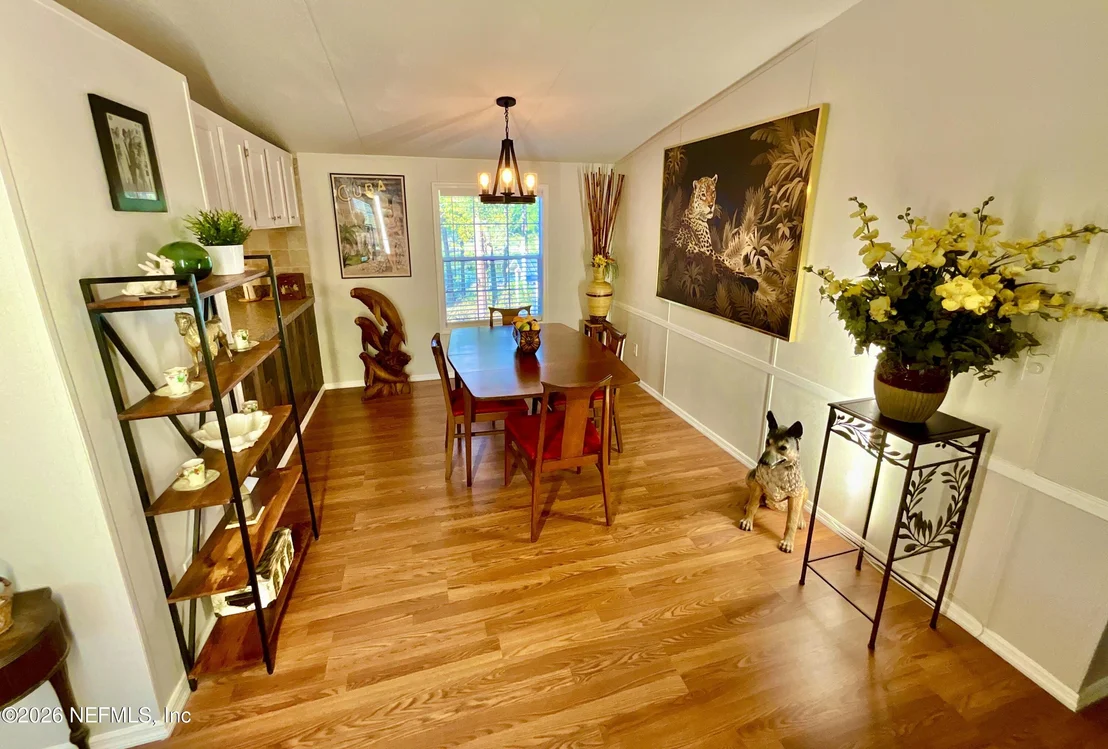 Photo of 129 CRYSTAL LAKE Drive