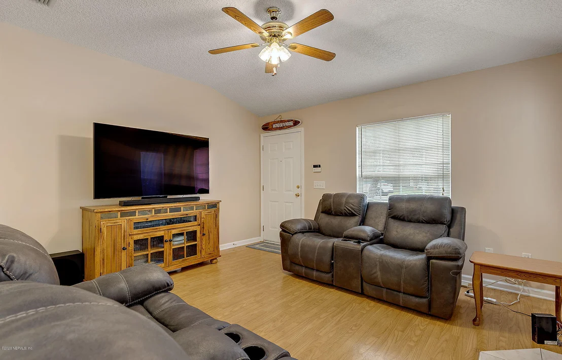 Photo of 351 LINDEN Lane