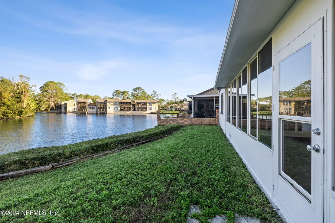 Photo of 7826 LINKSIDE Drive