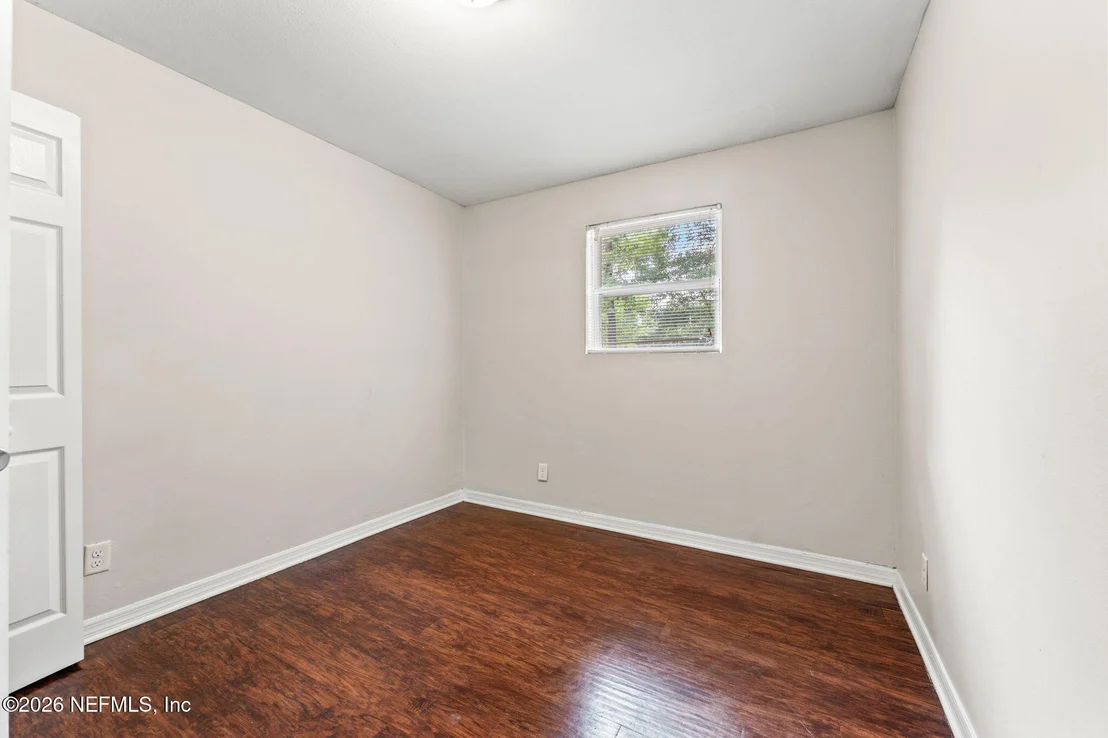 Photo of 6781 TINKERBELL Lane