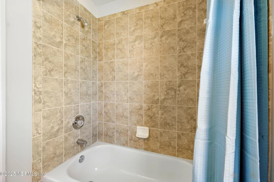 Photo of 372 JOHNS CREEK Parkway