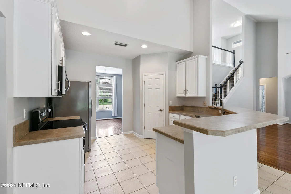 Photo of 4120 LONICERA Loop