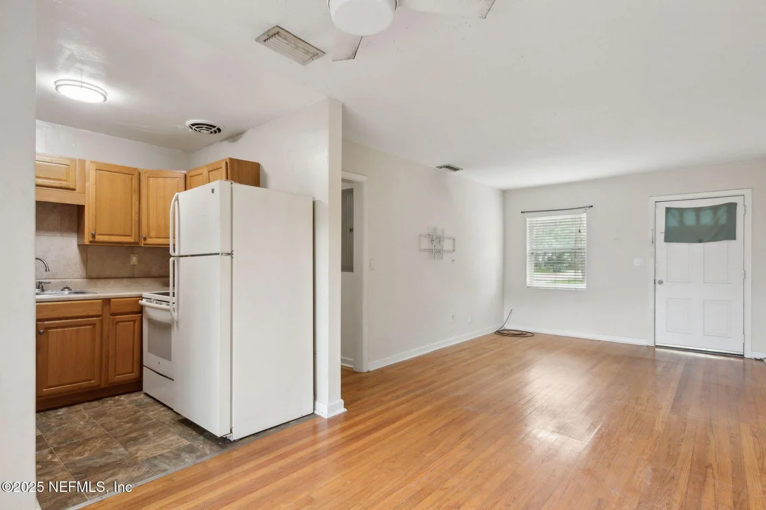 Photo of 10435 STONE Road