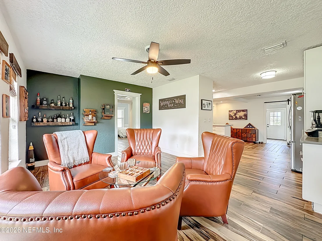 Photo of 18 SOLANO Avenue