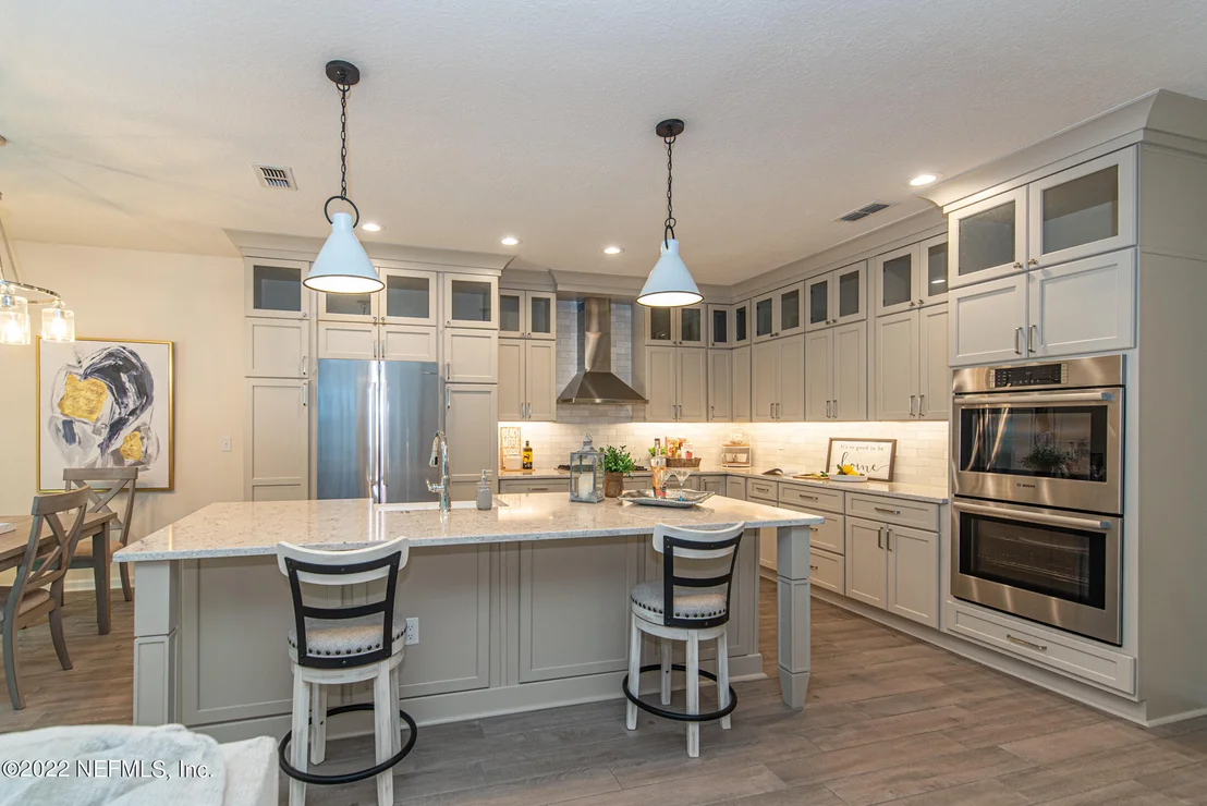 Photo of 237 CHASEWOOD Drive