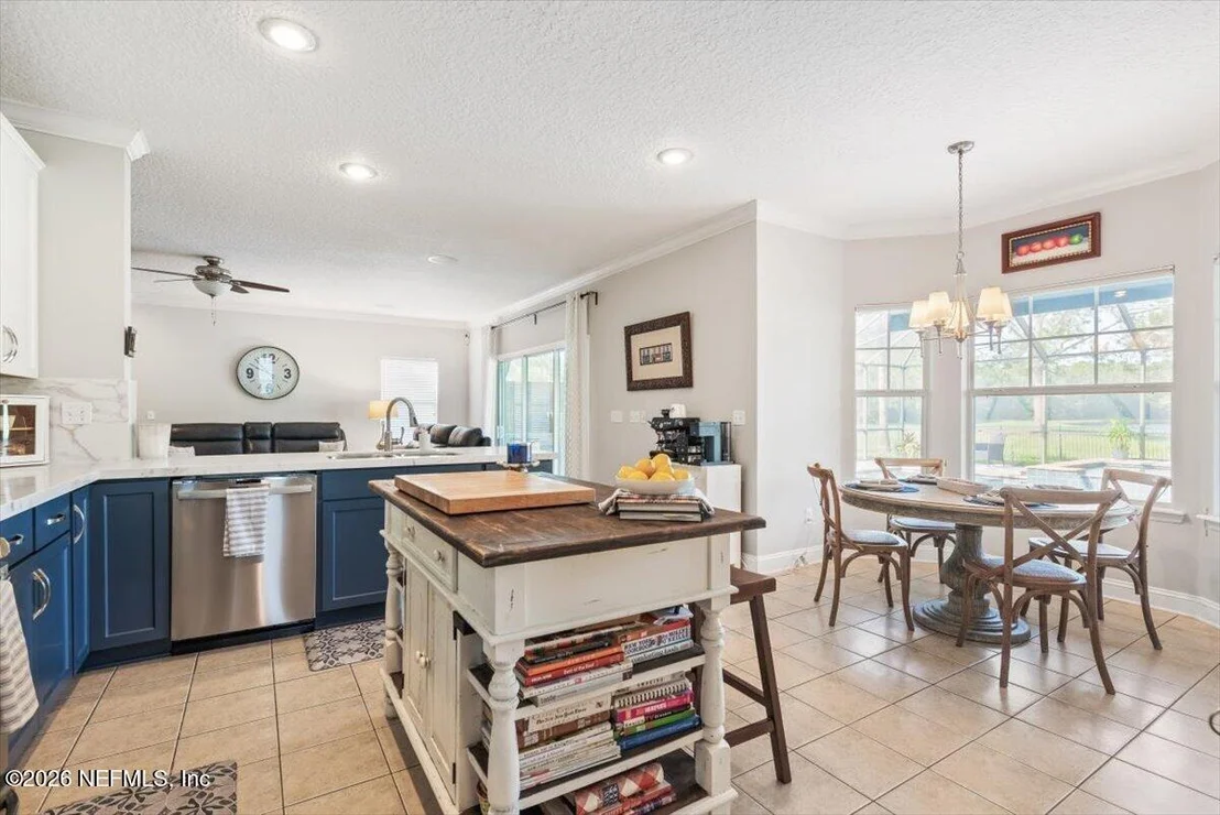 Photo of 817 EAGLE POINT Drive