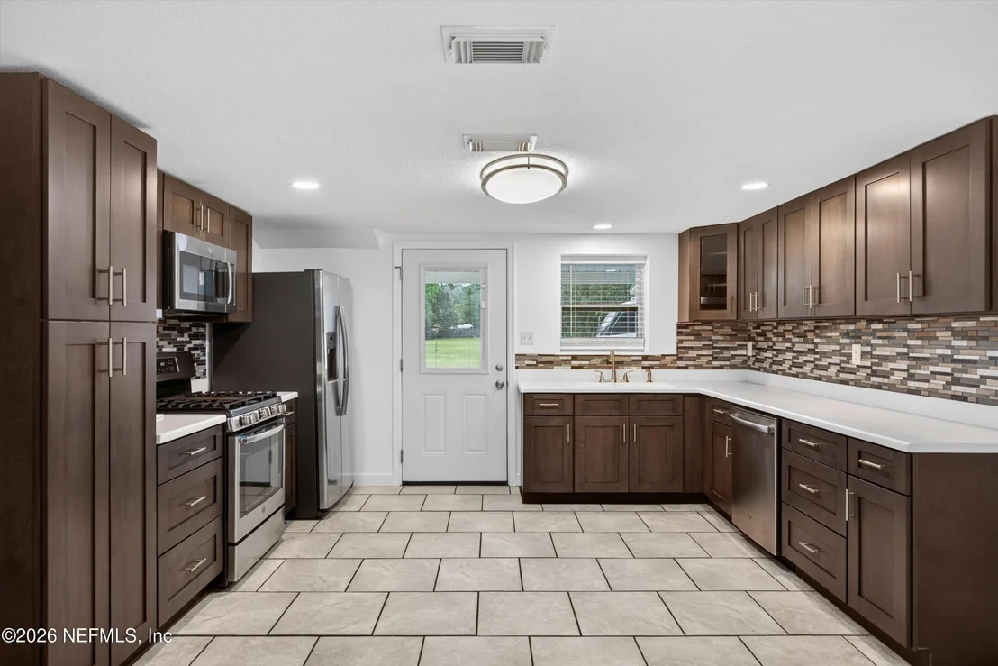 Photo of 1619 HAMMOND Boulevard