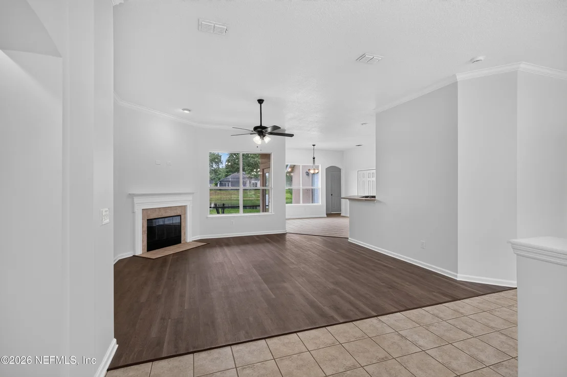 Photo of 587 OAKMONT Drive