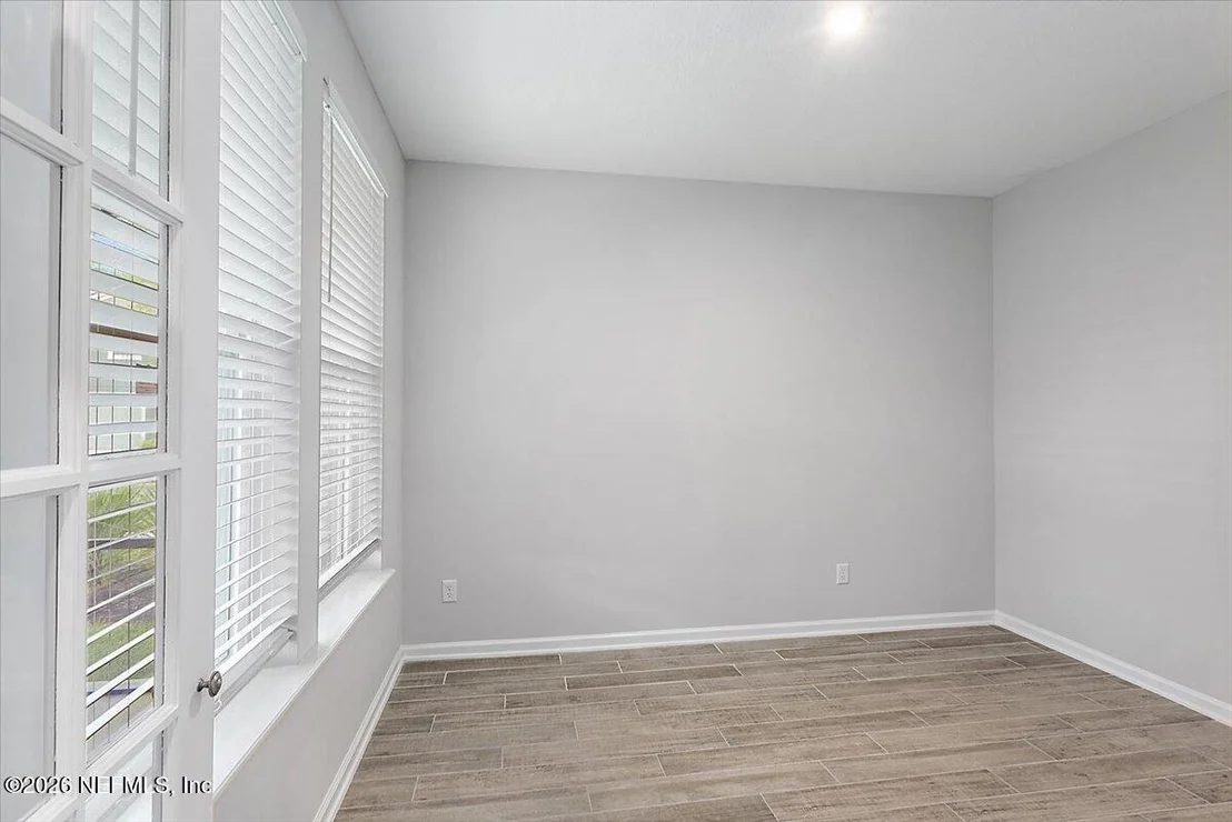 Photo of 184 OAK SHADOW Place