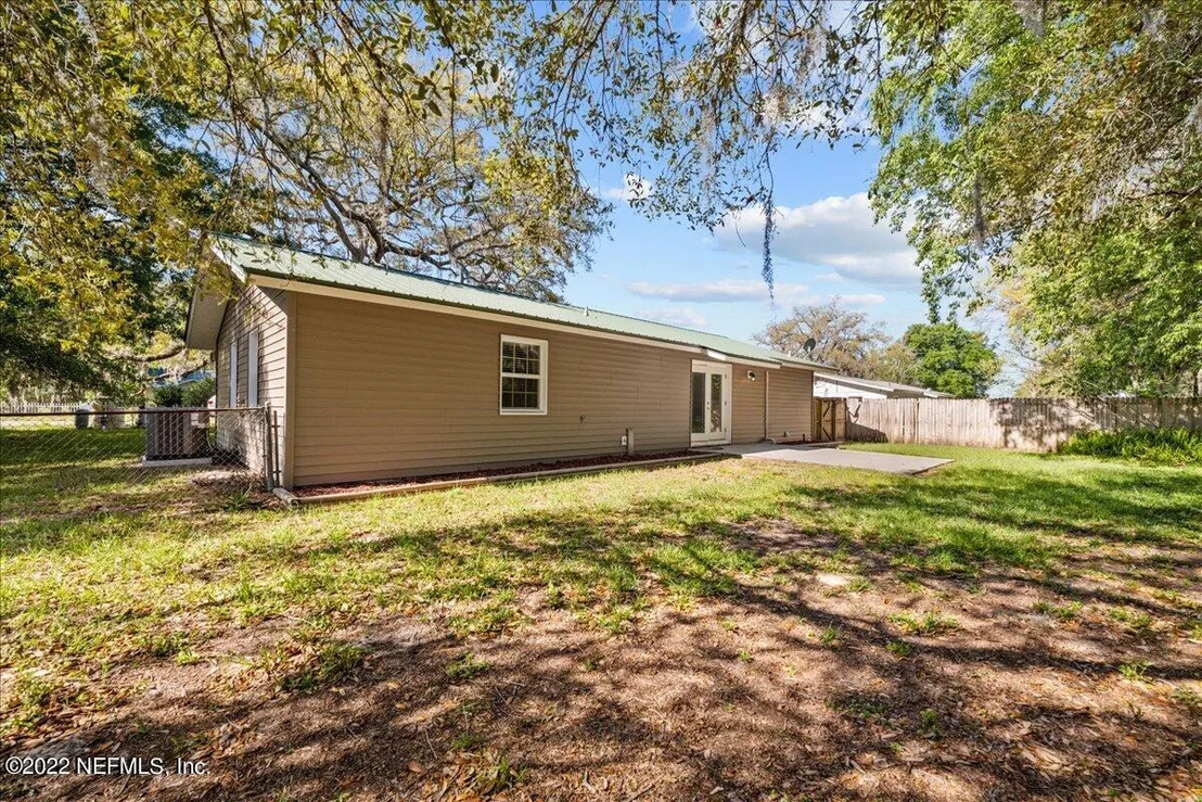 Photo of 102 JACKSON Circle