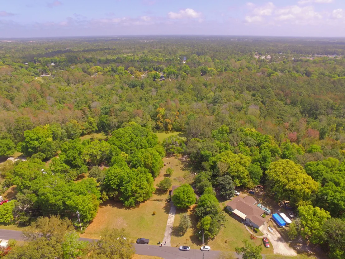 Photo of 2343 HILLTOP Boulevard