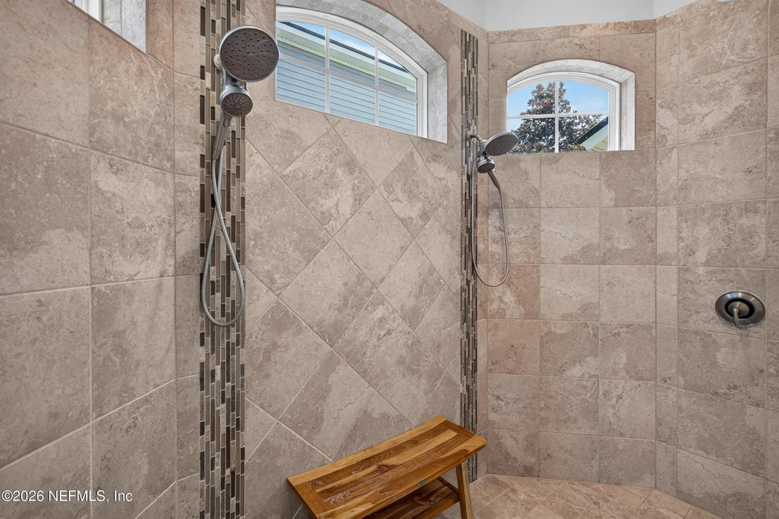 Photo of 287 VALE Drive