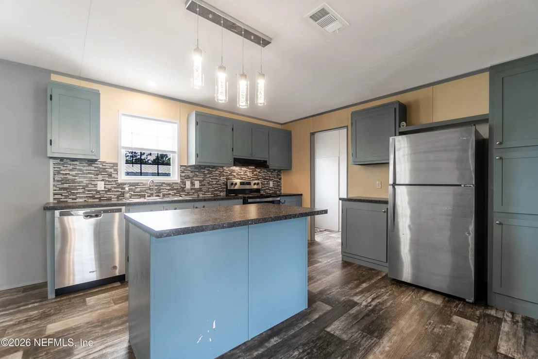 Photo of 102 PINE LAKE Drive