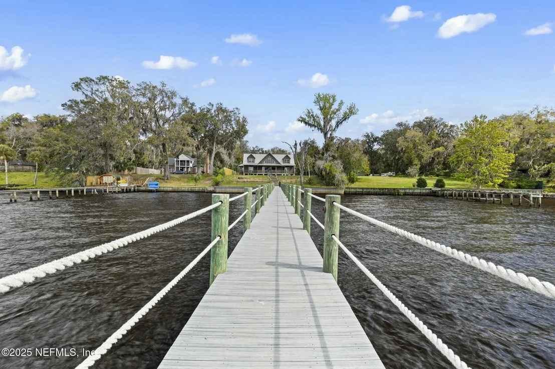 Photo of 4841 STATE ROAD 13 N
