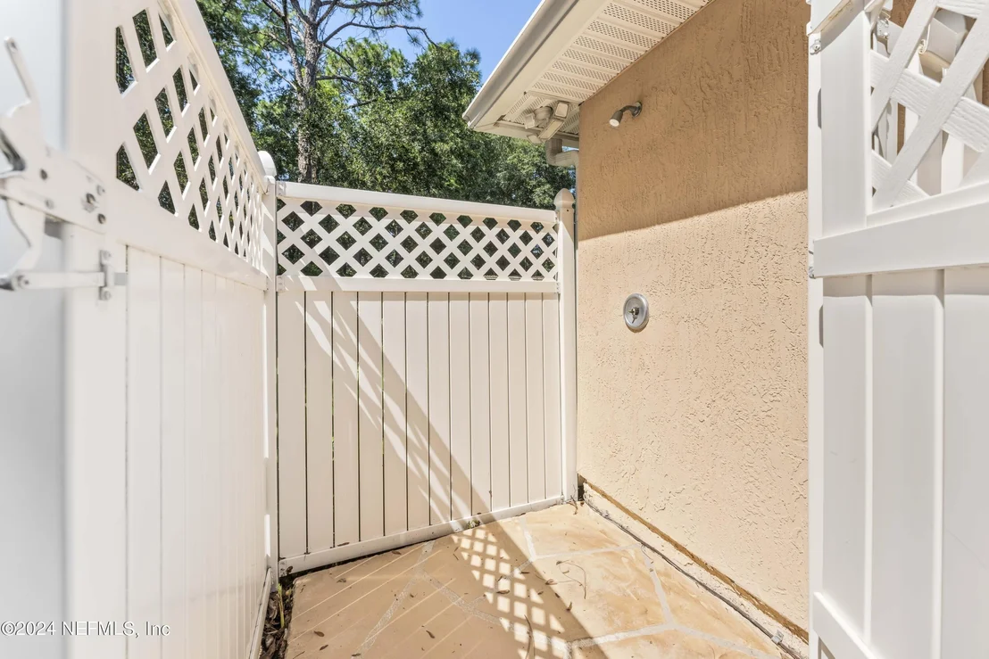 Photo of 12147 CAPTIVA BLUFF Road