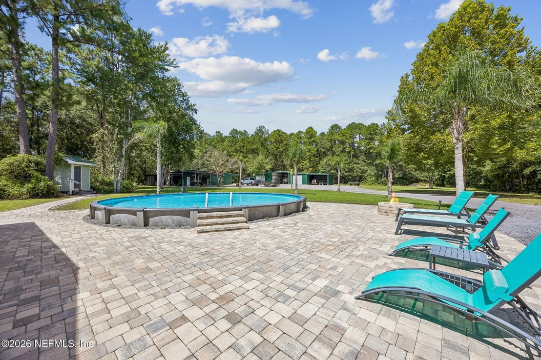 Photo of 35487 QUAIL Road N