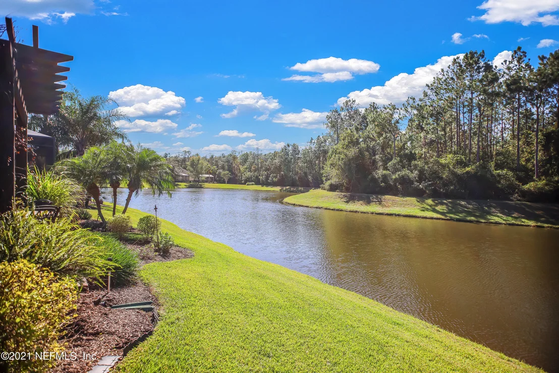 Photo of 1021 INVERNESS Drive