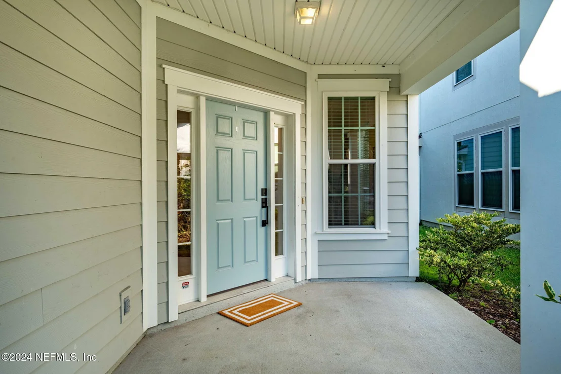 Photo of 237 SPRING PARK Avenue