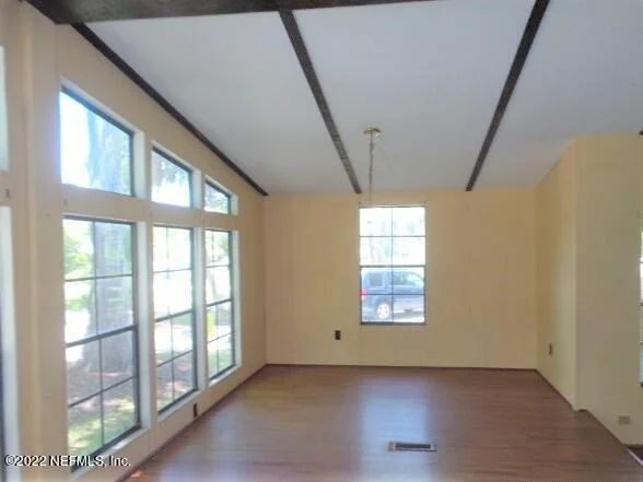 Photo of 113 EDGEWATER Road