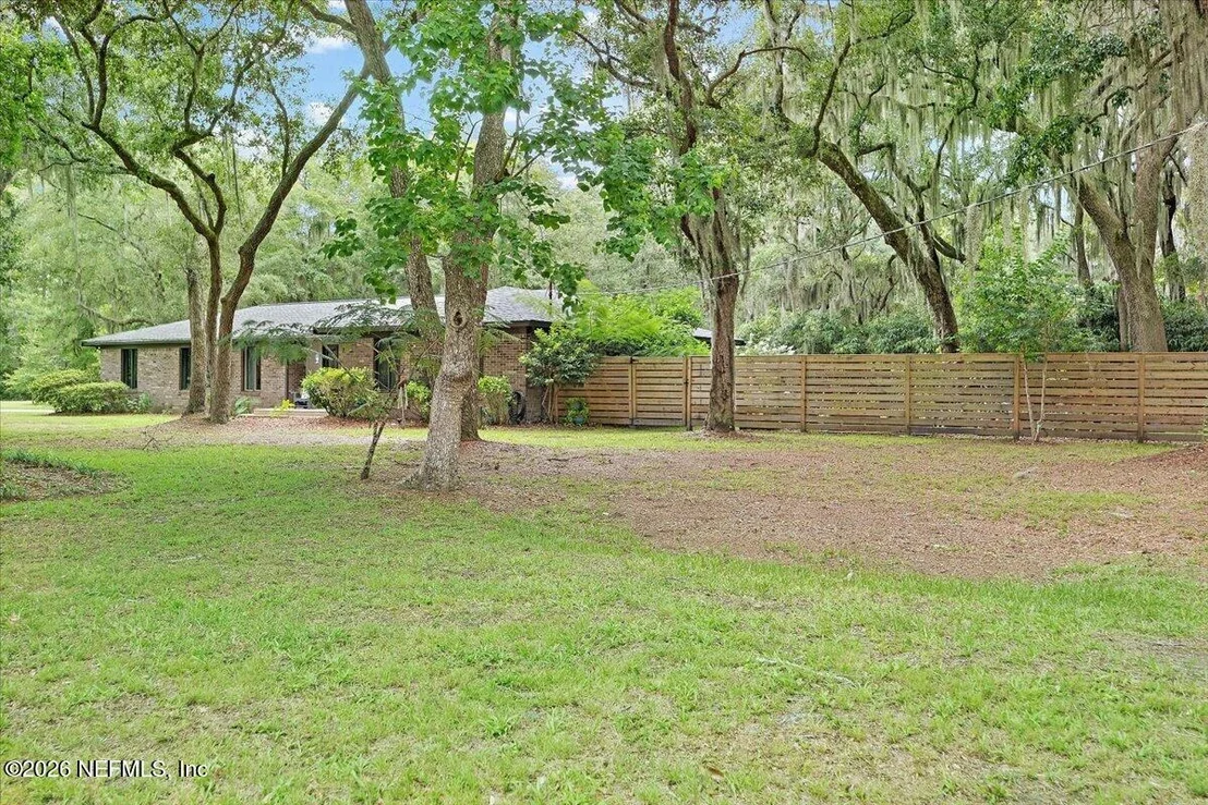 Photo of 17222 EAGLE BEND Boulevard