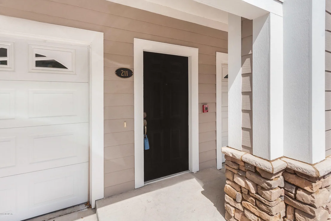Photo of Unit 211 at 320 RYDER CUP Circle