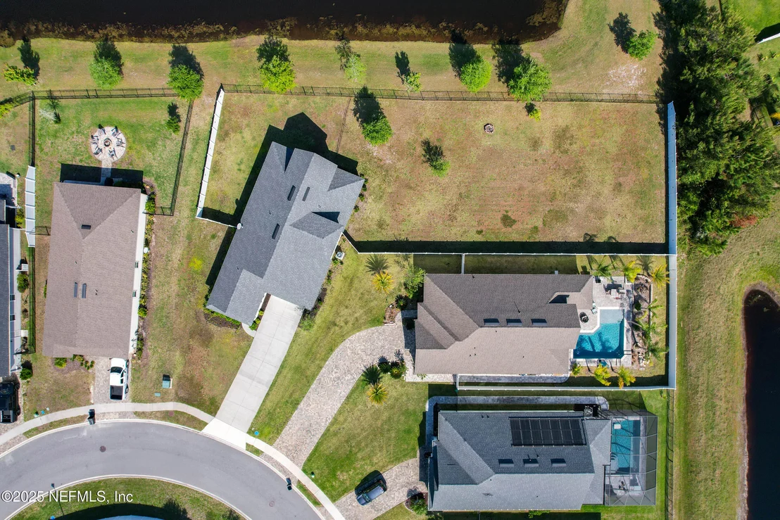 Photo of 695 SANDSTONE Drive